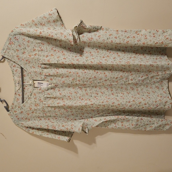 Agnes Orinda Pale Green Floral Keyhole Blouse. NWT - Picture 2 of 5